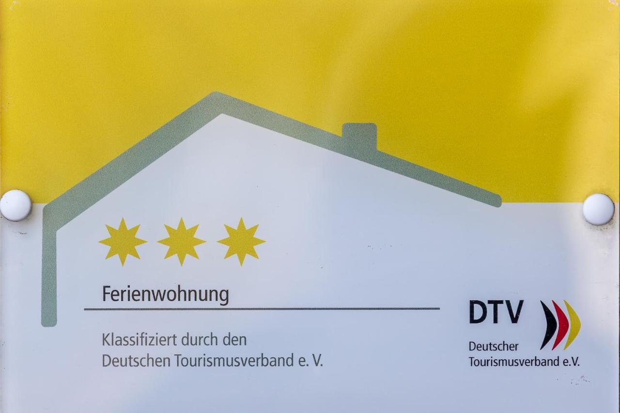 Utesch'S Ferienwohnungen Neuharlingersiel Exterior photo